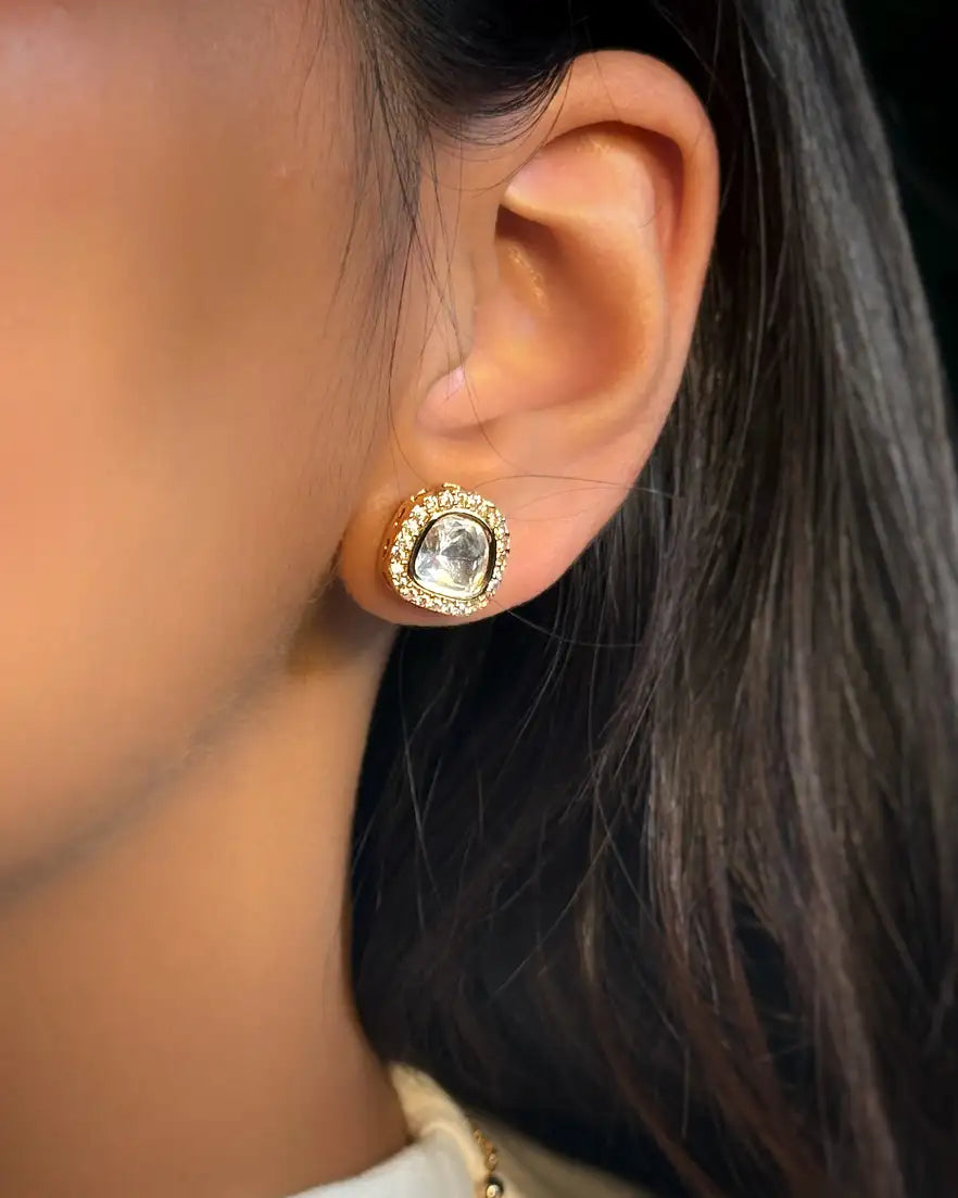 Everyday wear moissanite cushion-cut pendent set