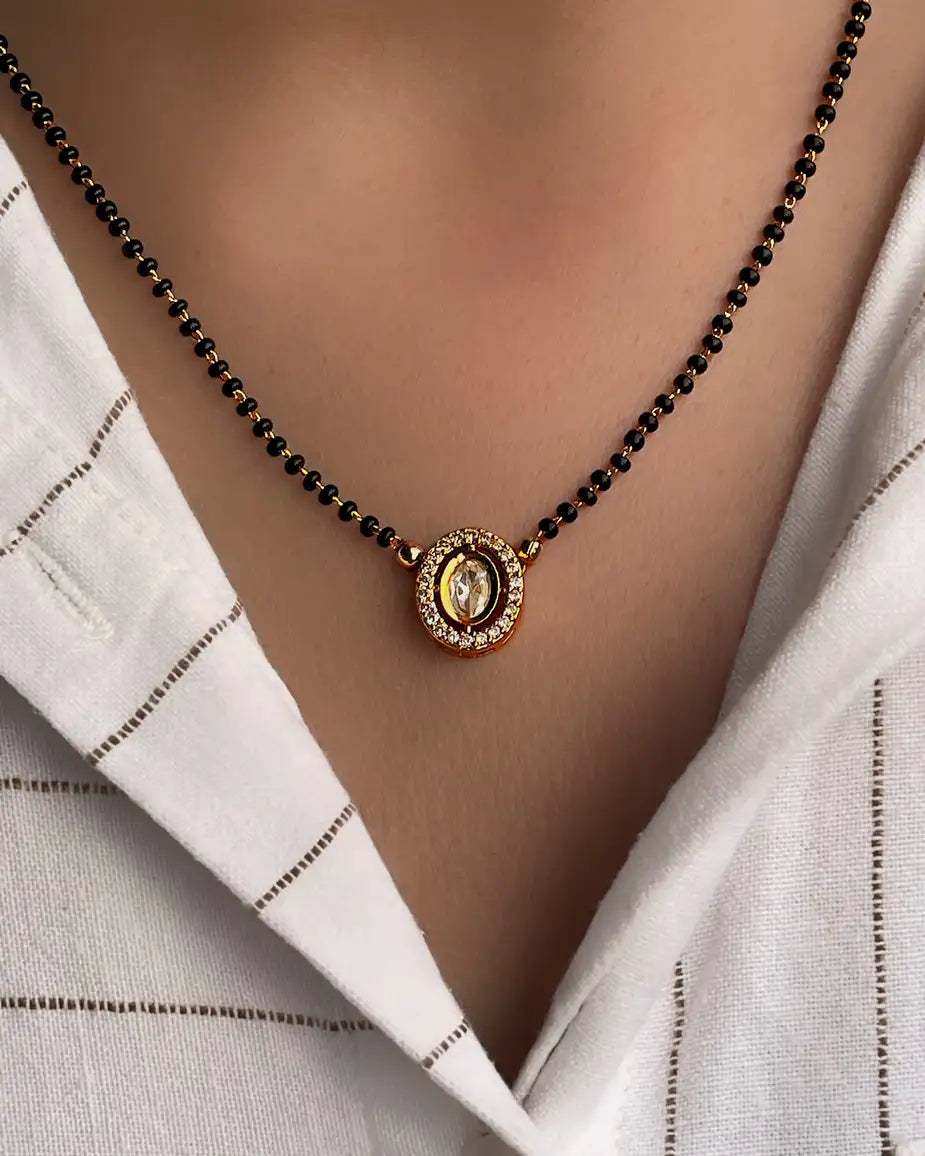 Daily wear Mangalsutra with kundan