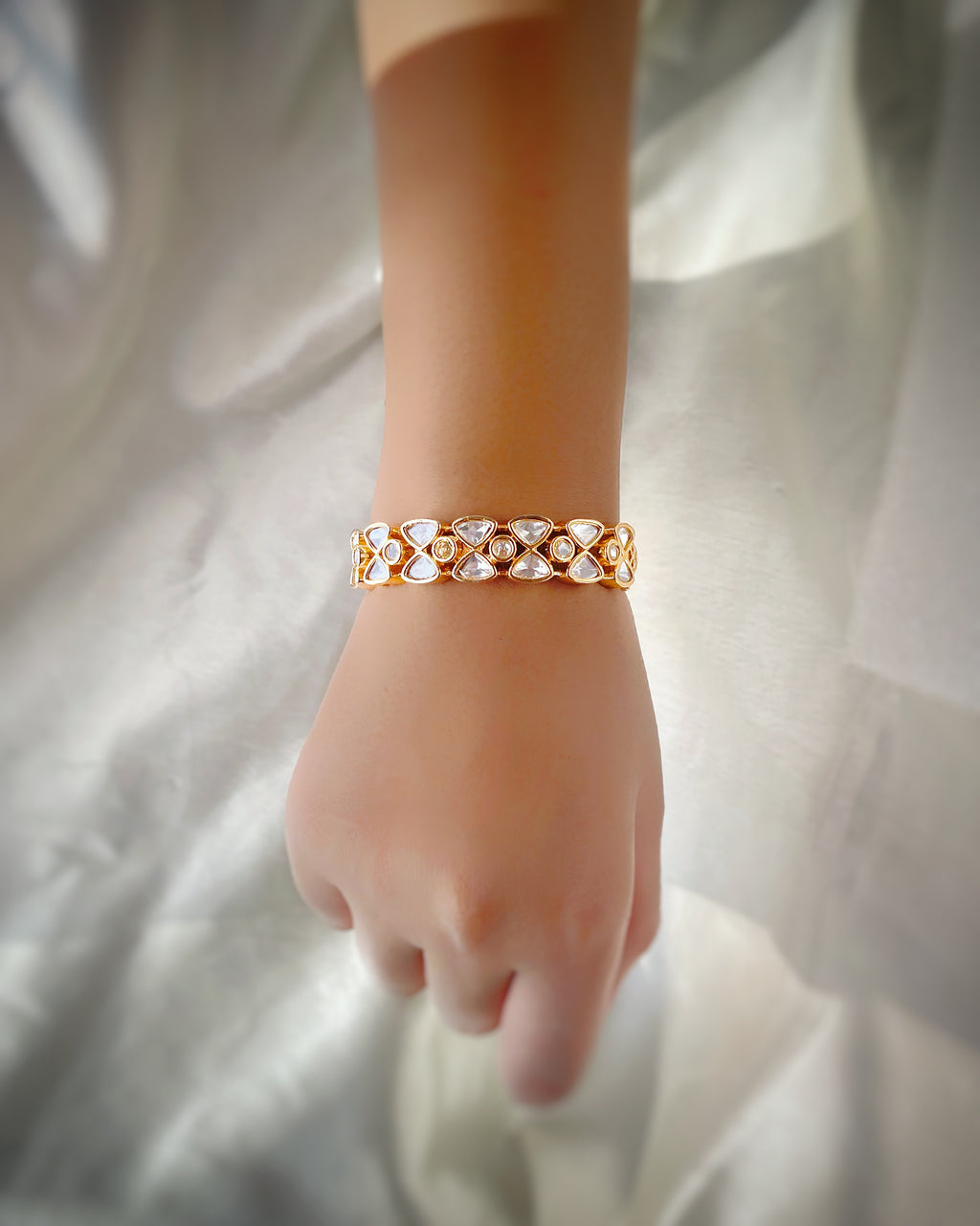 Classic Kundan Gold Bracelet